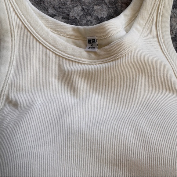Uniqlo Bratop XS White NWOT - Picture 2 of 3